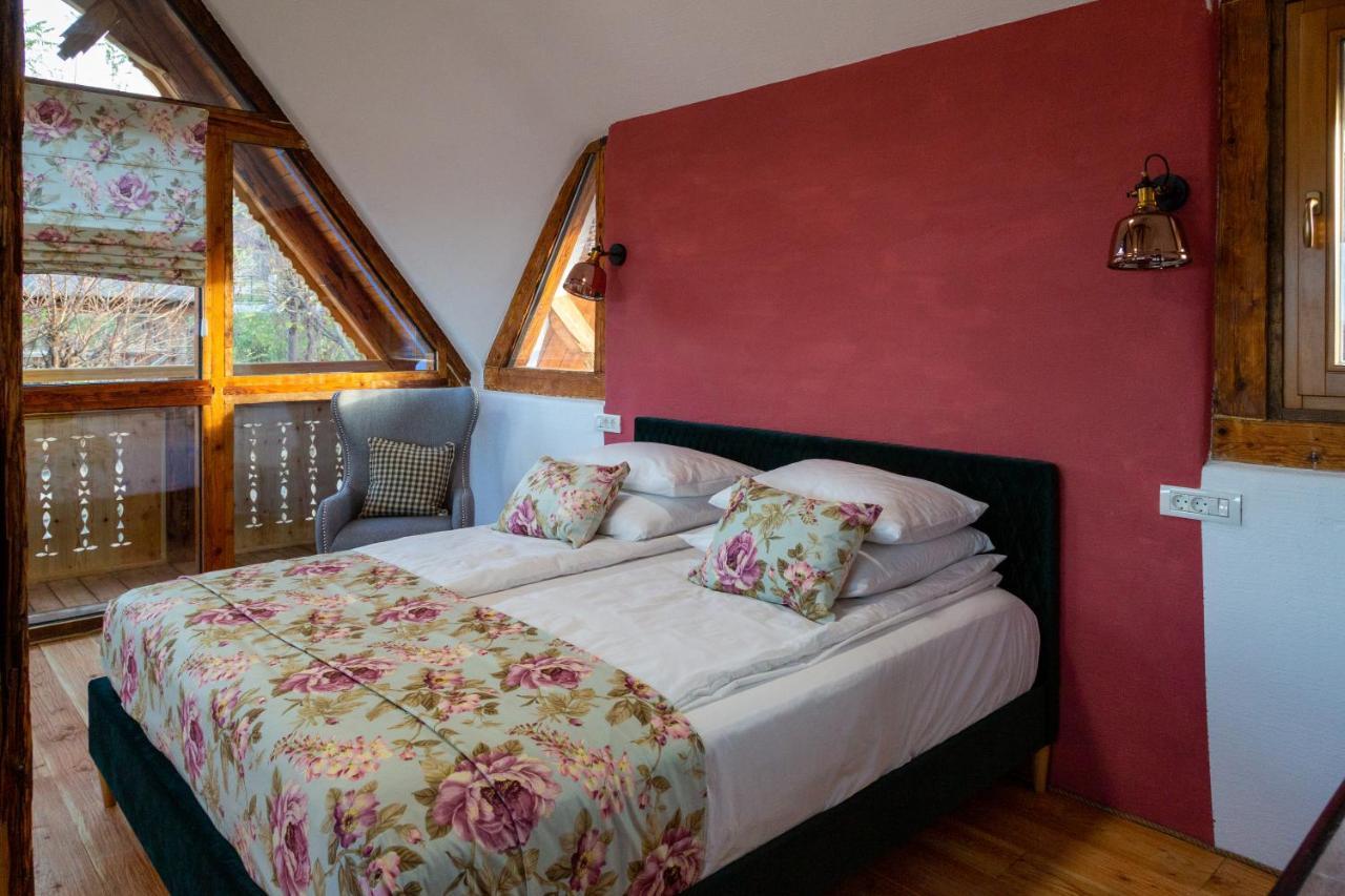 Casele Cu Stuf B&B Haus Ulrike Sălicea Buitenkant foto