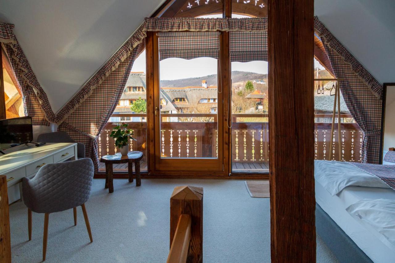 Casele Cu Stuf B&B Haus Ulrike Sălicea Buitenkant foto
