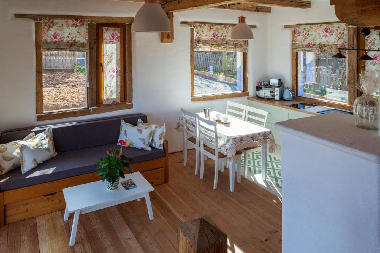 Casele Cu Stuf B&B Haus Ulrike Sălicea Buitenkant foto